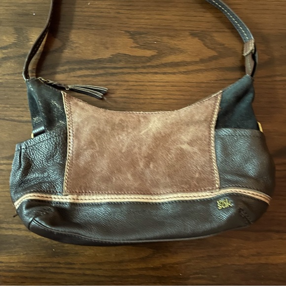 The Sak Genuine Leather Hobo Style Bag. - Picture 2 of 14